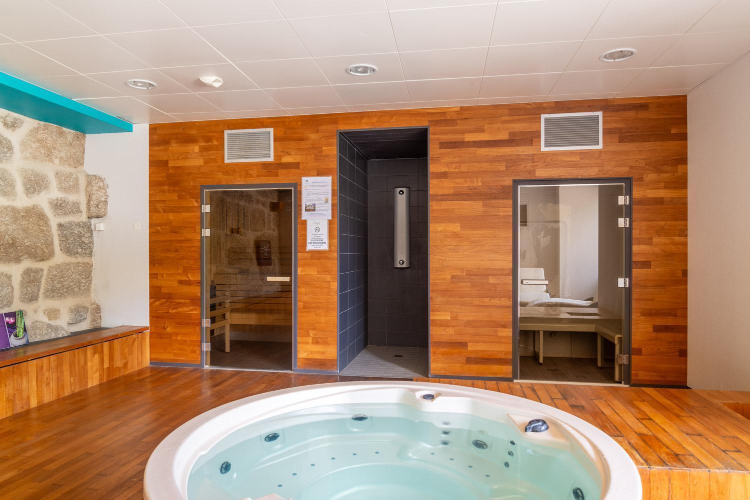 La Maison De Maitre - Domaine De Coulagnettes Serverette ภายนอก รูปภาพ